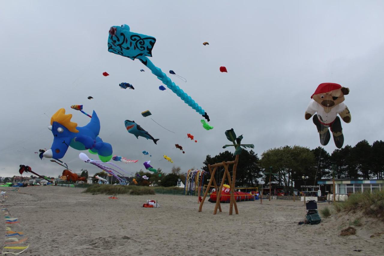 Ferienwohnungen Im Haus Strandburg 格洛米茨 外观 照片