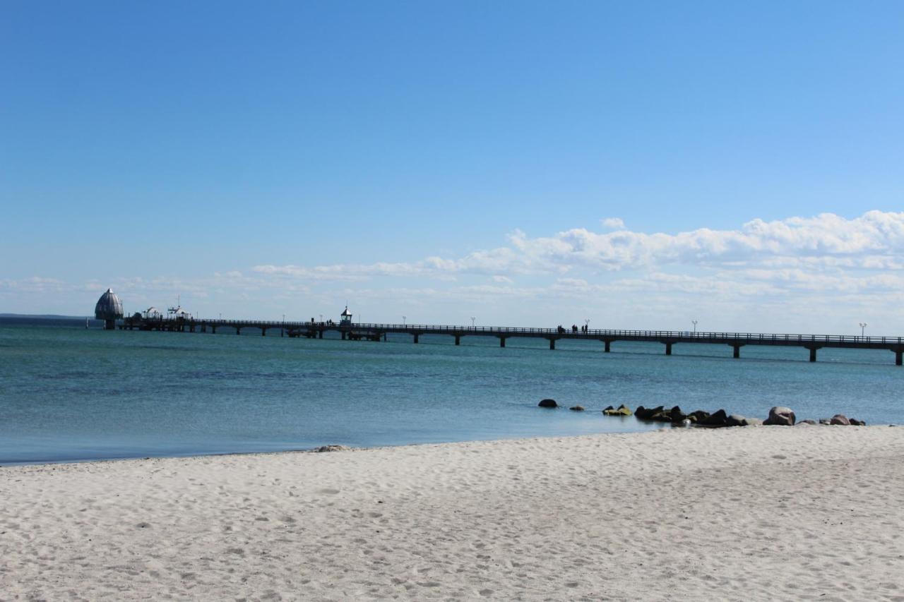 Ferienwohnungen Im Haus Strandburg 格洛米茨 外观 照片