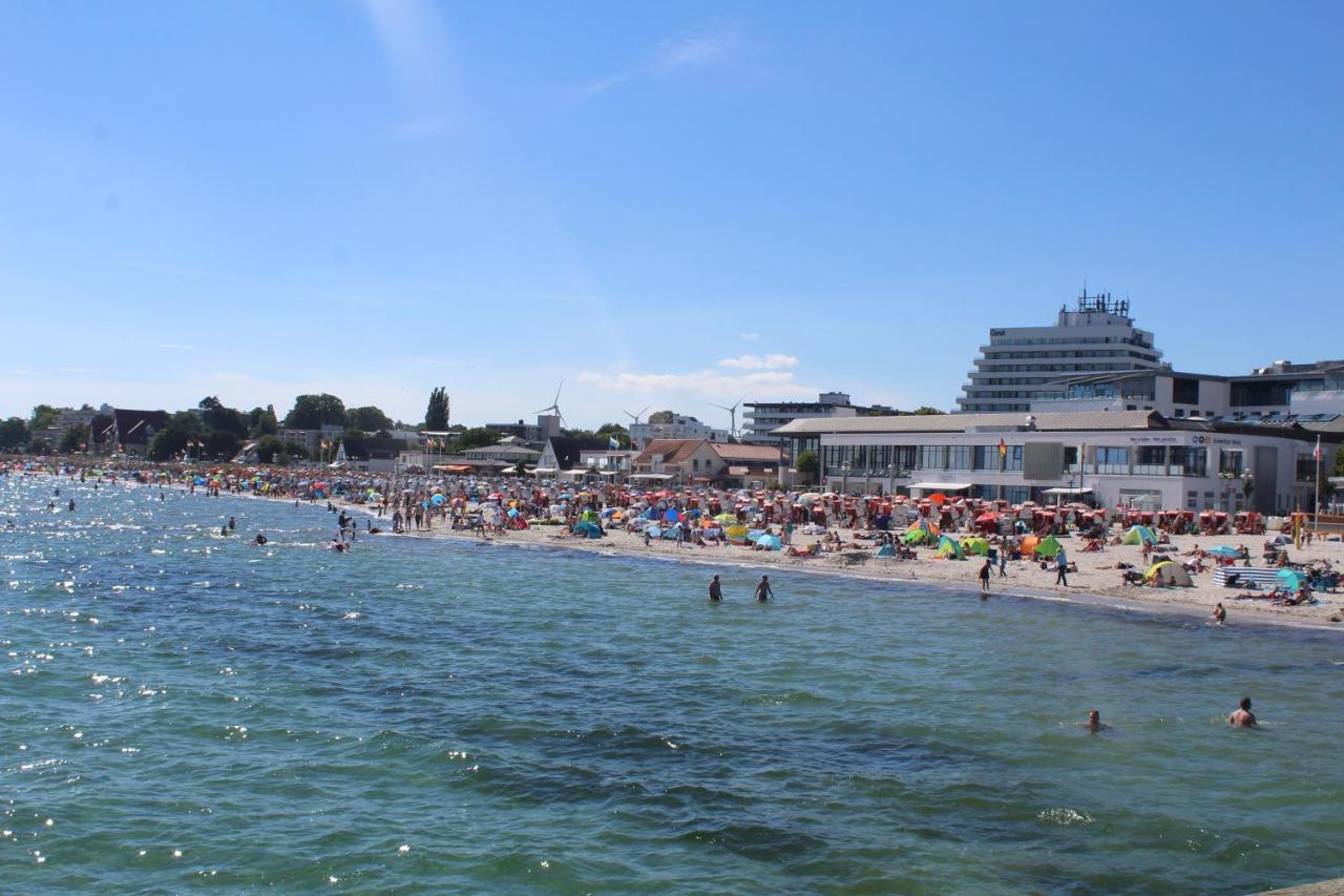 Ferienwohnungen Im Haus Strandburg 格洛米茨 外观 照片